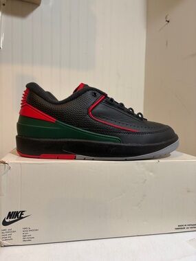 Air Jordan 2 low (Christmas). Black/red/green 2023 release. DV9956-006 BNIB!!!
